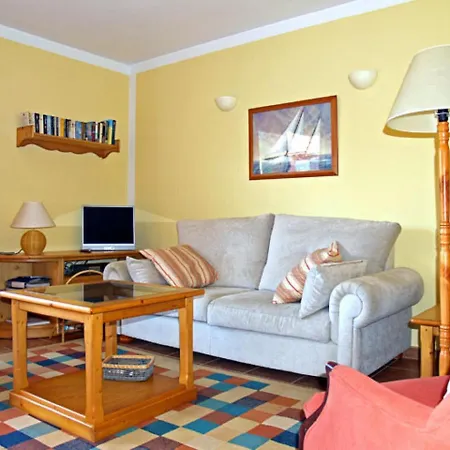 El Mirador Apartment *